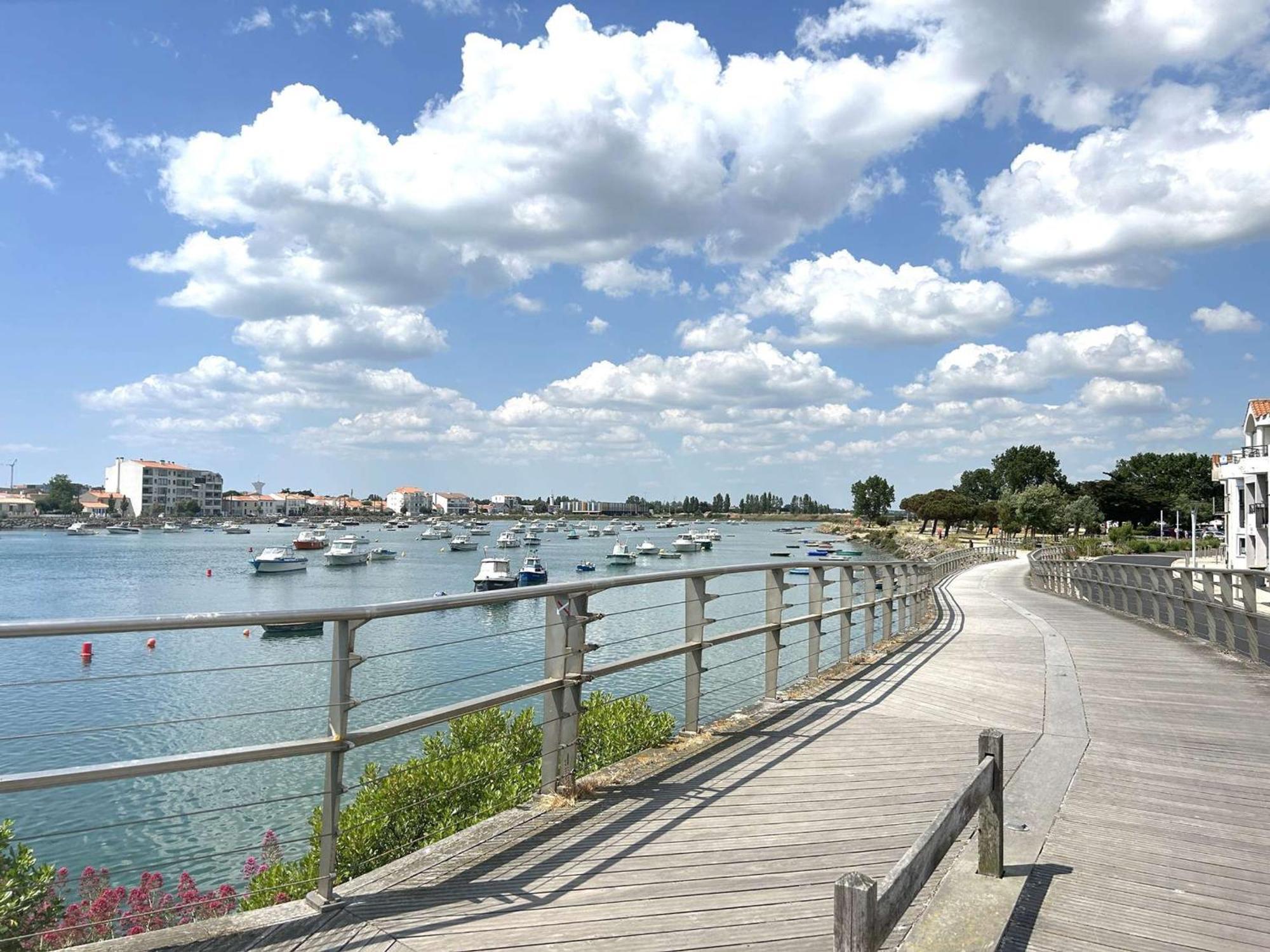 Appartement 2 Pieces Avec Parking Prive, Proche Plage Et Commerces, Saint-Gilles-Croix-De-Vie - Fr-1-224-783 Zewnętrze zdjęcie
