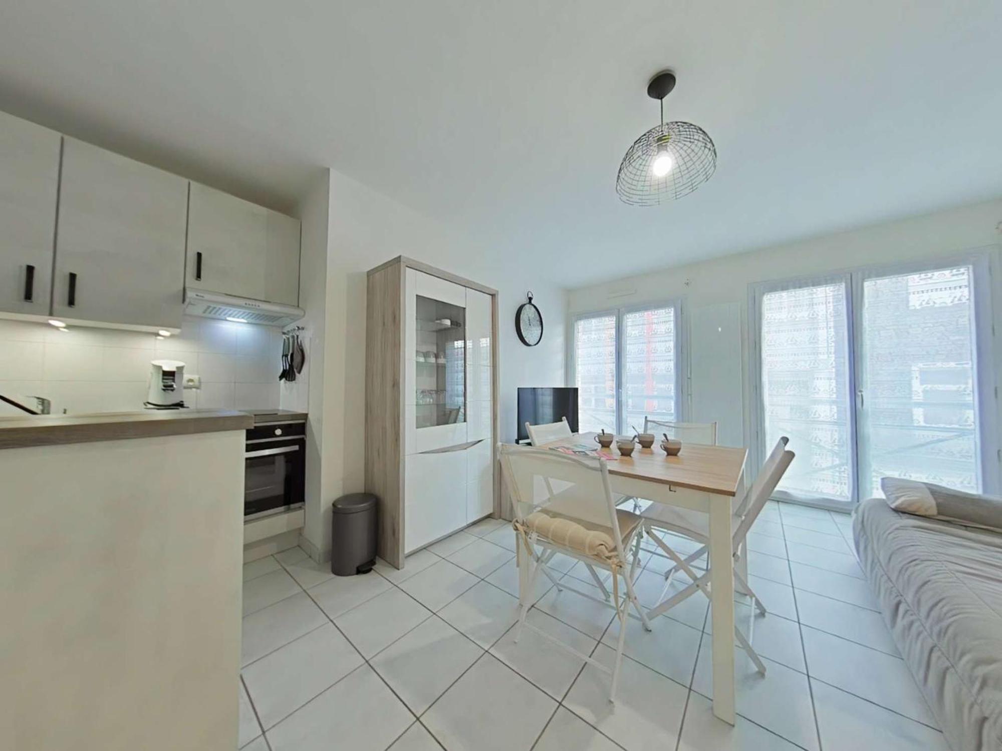 Appartement 2 Pieces Avec Parking Prive, Proche Plage Et Commerces, Saint-Gilles-Croix-De-Vie - Fr-1-224-783 Zewnętrze zdjęcie